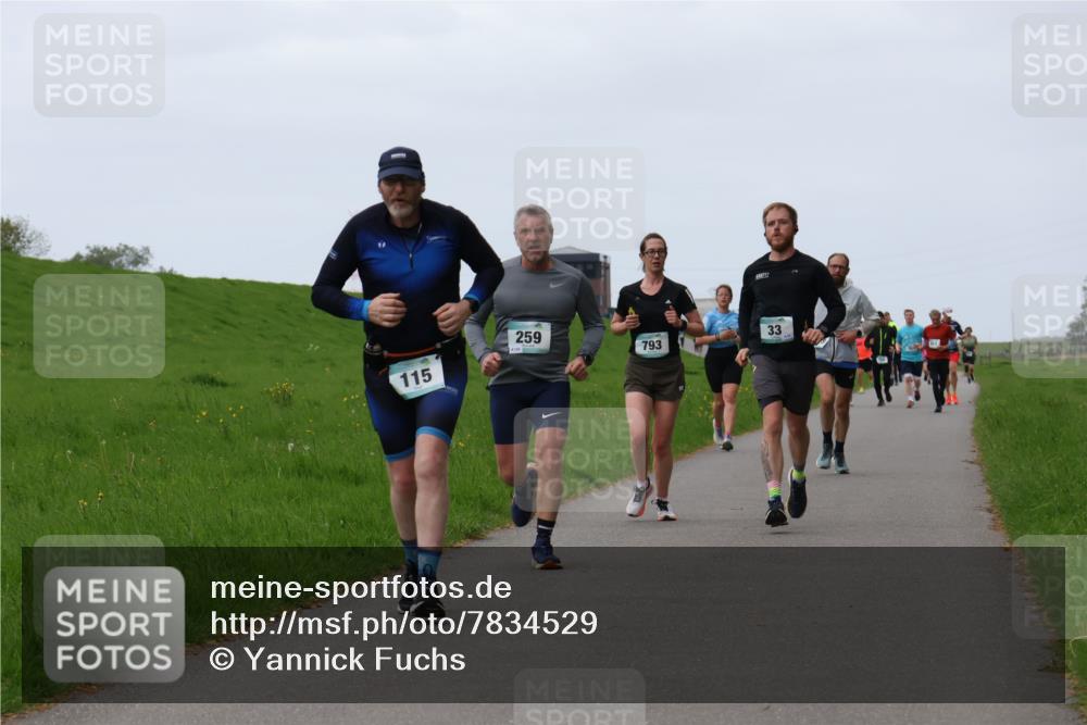 04.05.2025 - 8. Wedeler Halbmarathon Yannick Fuchs http://msf.ph/oto/7834529 04.05.2025 11:22:41 Laufen 115, 259, 33, 793 meine-sportfotos.de
