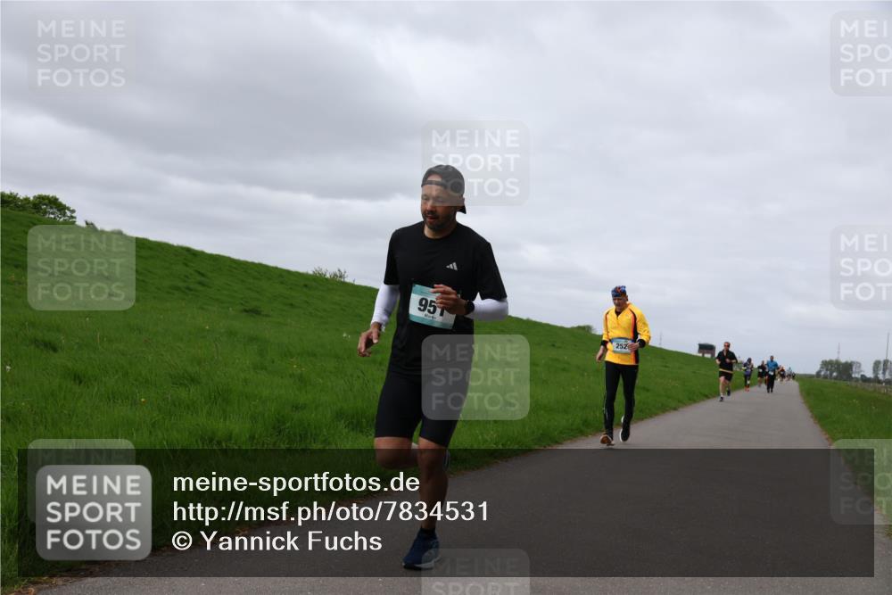 04.05.2025 - 8. Wedeler Halbmarathon Yannick Fuchs http://msf.ph/oto/7834531 04.05.2025 11:43:29 Laufen 951, 252 meine-sportfotos.de