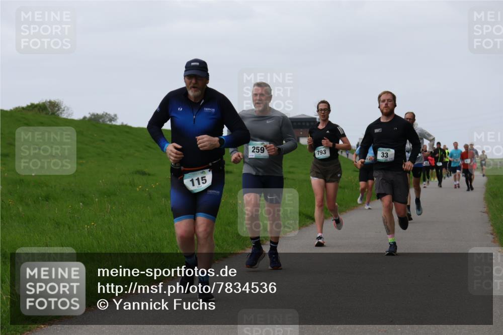 04.05.2025 - 8. Wedeler Halbmarathon Yannick Fuchs http://msf.ph/oto/7834536 04.05.2025 11:22:42 Laufen 115, 259, 793, 33 meine-sportfotos.de