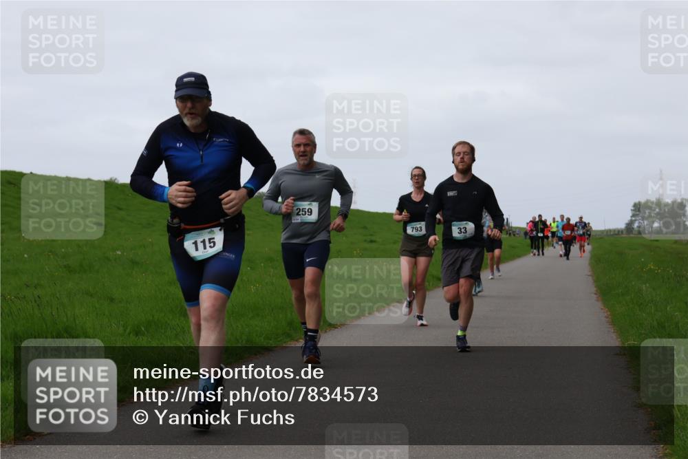 04.05.2025 - 8. Wedeler Halbmarathon Yannick Fuchs http://msf.ph/oto/7834573 04.05.2025 11:22:44 Laufen 115, 259, 793, 33 meine-sportfotos.de