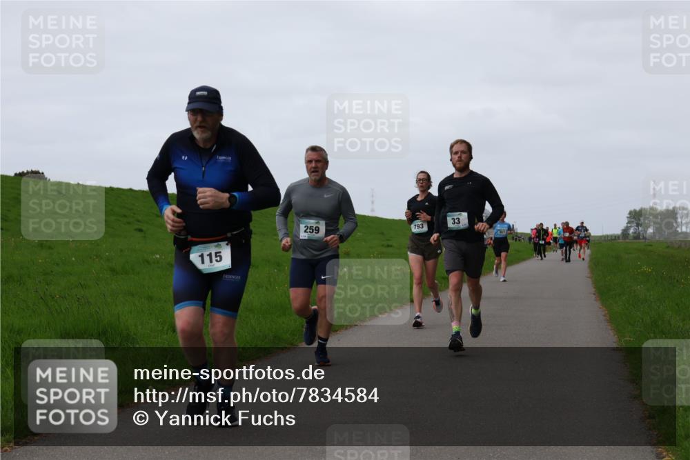 04.05.2025 - 8. Wedeler Halbmarathon Yannick Fuchs http://msf.ph/oto/7834584 04.05.2025 11:22:44 Laufen 115, 33, 259, 793, 917 meine-sportfotos.de