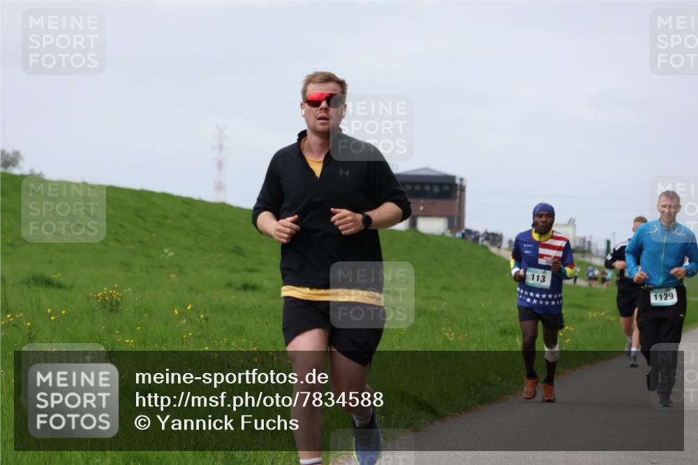 04.05.2025 - 8. Wedeler Halbmarathon Yannick Fuchs http://msf.ph/oto/7834588 04.05.2025 11:43:33 Laufen 113, 1129 meine-sportfotos.de