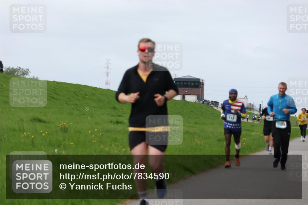 04.05.2025 - 8. Wedeler Halbmarathon Yannick Fuchs http://msf.ph/oto/7834590 04.05.2025 11:43:33 Laufen  meine-sportfotos.de
