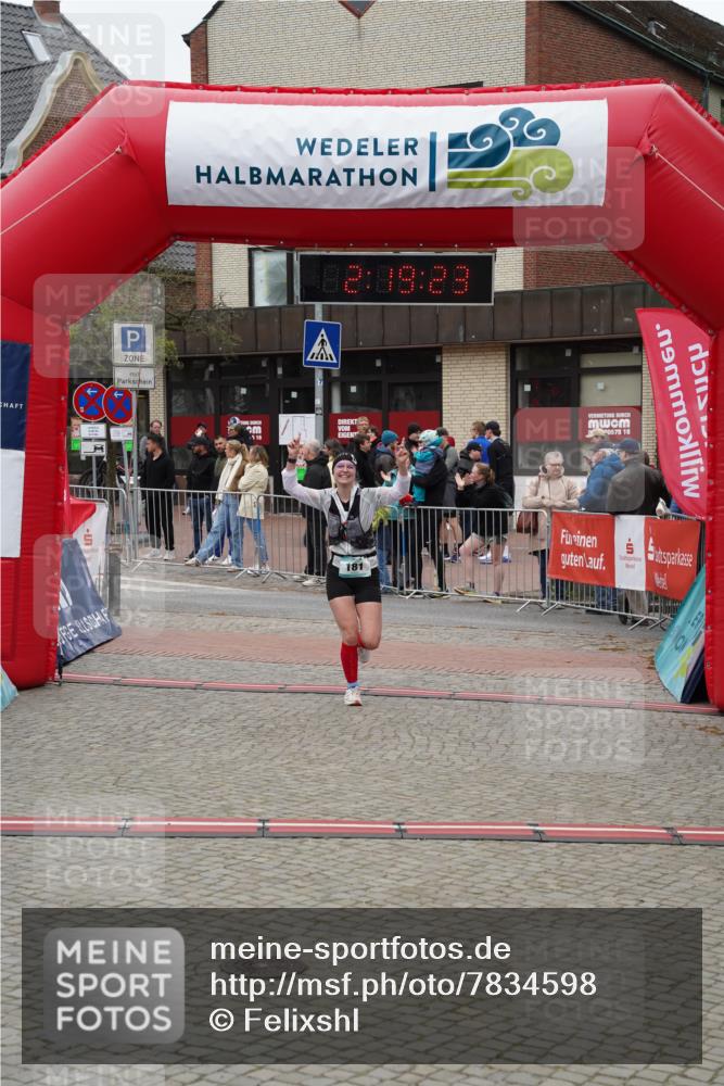 04.05.2025 - 8. Wedeler Halbmarathon Felixshl http://msf.ph/oto/7834598 04.05.2025 12:19:21 Ziel 181 meine-sportfotos.de