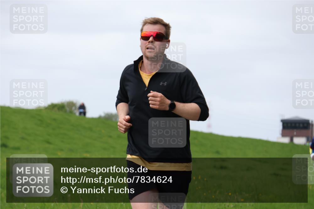 04.05.2025 - 8. Wedeler Halbmarathon Yannick Fuchs http://msf.ph/oto/7834624 04.05.2025 11:43:35 Laufen  meine-sportfotos.de