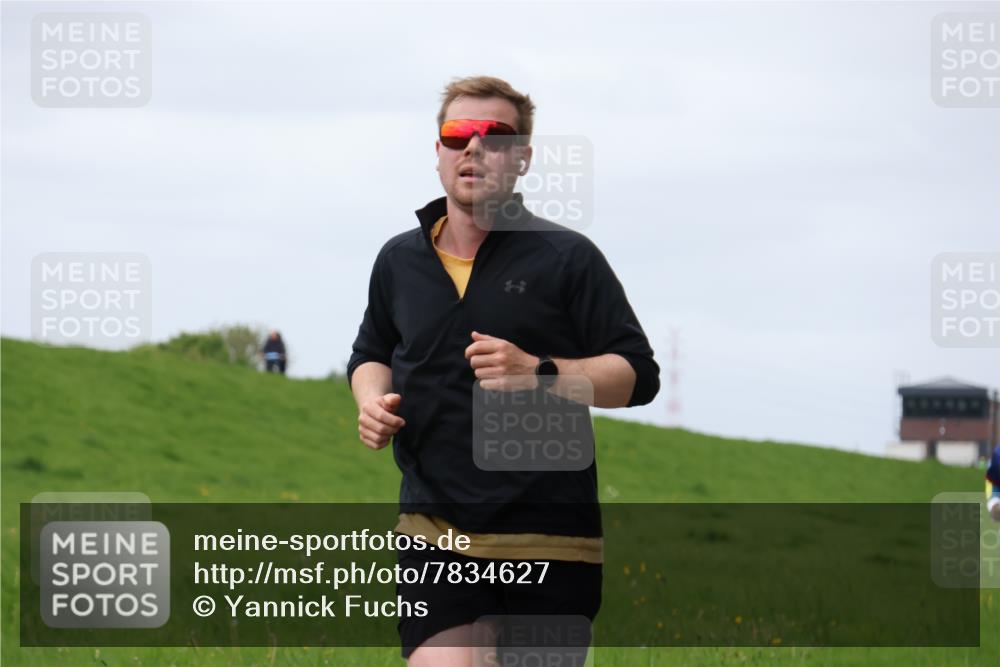 04.05.2025 - 8. Wedeler Halbmarathon Yannick Fuchs http://msf.ph/oto/7834627 04.05.2025 11:43:35 Laufen  meine-sportfotos.de