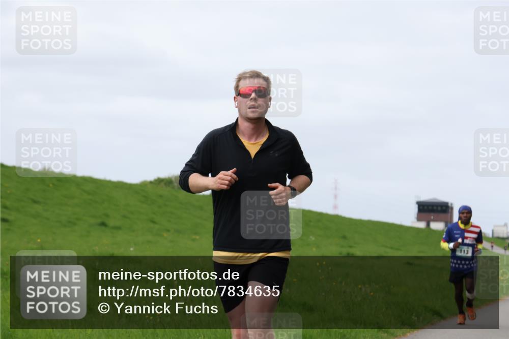 04.05.2025 - 8. Wedeler Halbmarathon Yannick Fuchs http://msf.ph/oto/7834635 04.05.2025 11:43:35 Laufen 113 meine-sportfotos.de