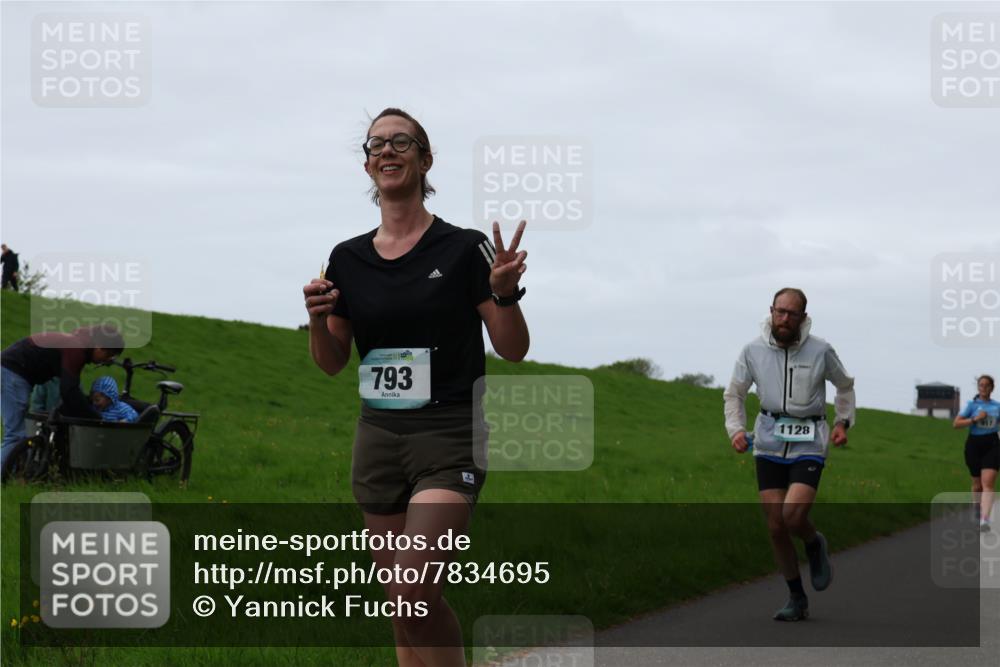 04.05.2025 - 8. Wedeler Halbmarathon Yannick Fuchs http://msf.ph/oto/7834695 04.05.2025 11:22:48 Laufen 793, 1128 meine-sportfotos.de