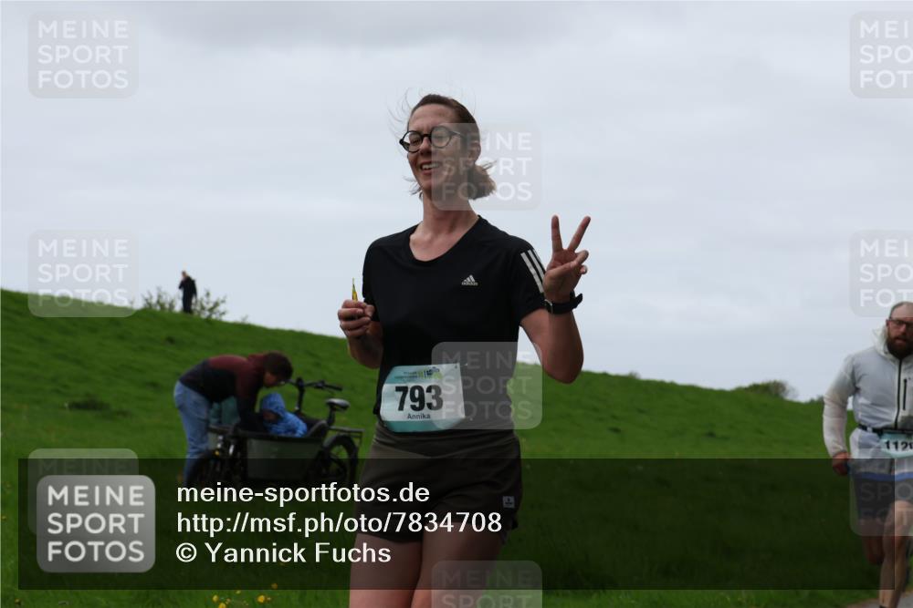 04.05.2025 - 8. Wedeler Halbmarathon Yannick Fuchs http://msf.ph/oto/7834708 04.05.2025 11:22:48 Laufen 793, 112 meine-sportfotos.de