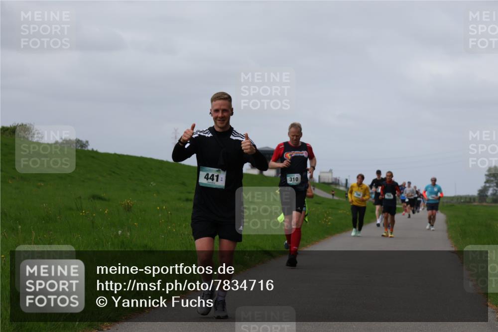 04.05.2025 - 8. Wedeler Halbmarathon Yannick Fuchs http://msf.ph/oto/7834716 04.05.2025 11:43:45 Laufen 441, 310 meine-sportfotos.de