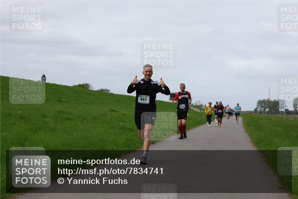 04.05.2025 - 8. Wedeler Halbmarathon Yannick Fuchs http://msf.ph/oto/7834741 04.05.2025 11:43:45 Laufen 441, 310 meine-sportfotos.de