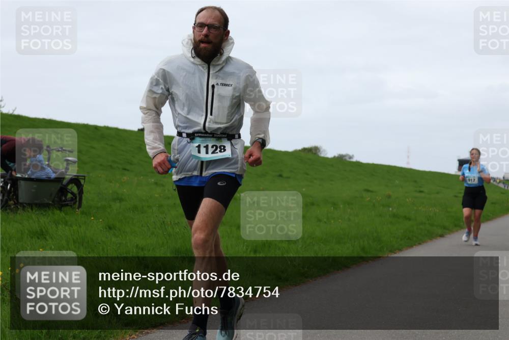 04.05.2025 - 8. Wedeler Halbmarathon Yannick Fuchs http://msf.ph/oto/7834754 04.05.2025 11:22:49 Laufen 1128, 917 meine-sportfotos.de