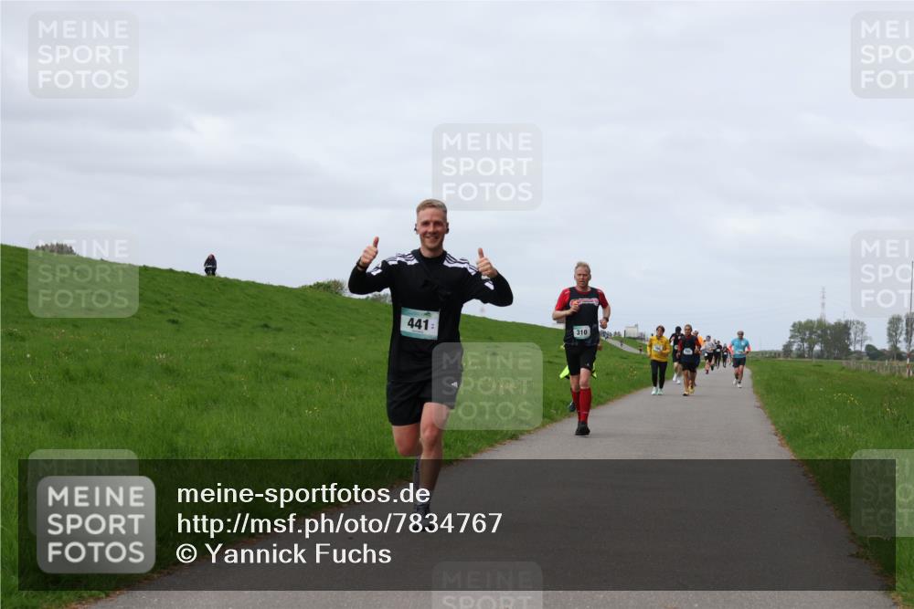04.05.2025 - 8. Wedeler Halbmarathon Yannick Fuchs http://msf.ph/oto/7834767 04.05.2025 11:43:46 Laufen 441, 310 meine-sportfotos.de