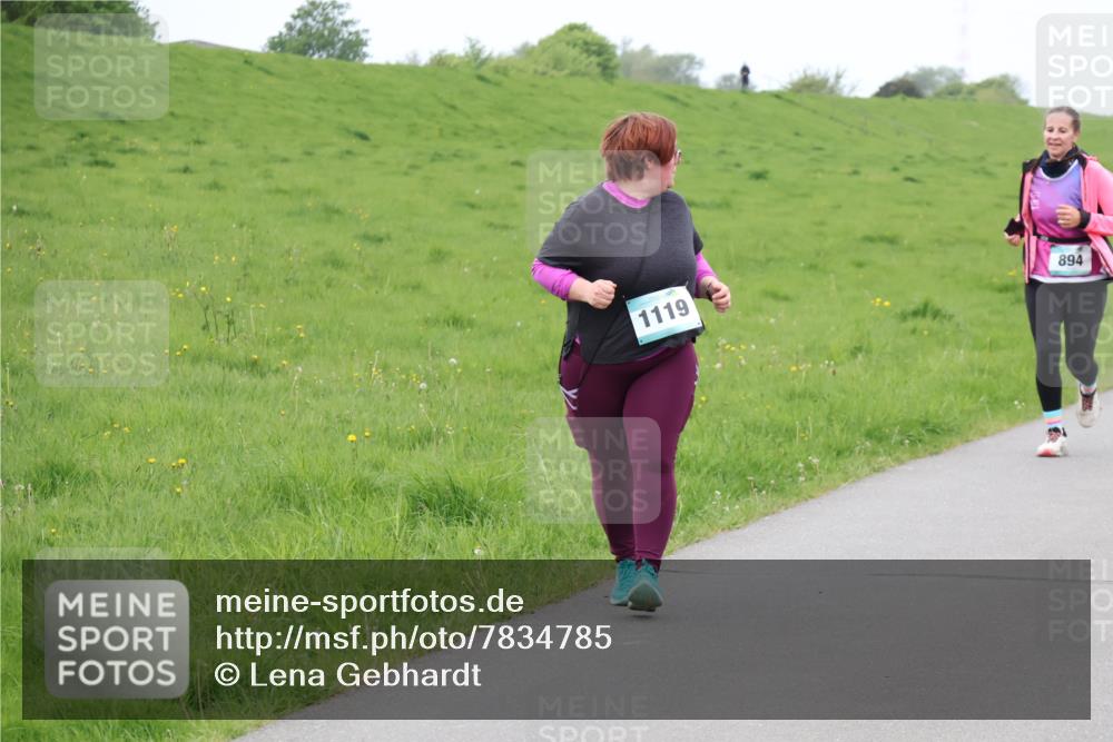 04.05.2025 - 8. Wedeler Halbmarathon Lena Gebhardt http://msf.ph/oto/7834785 04.05.2025 11:25:18 Laufen 1119, 894 meine-sportfotos.de