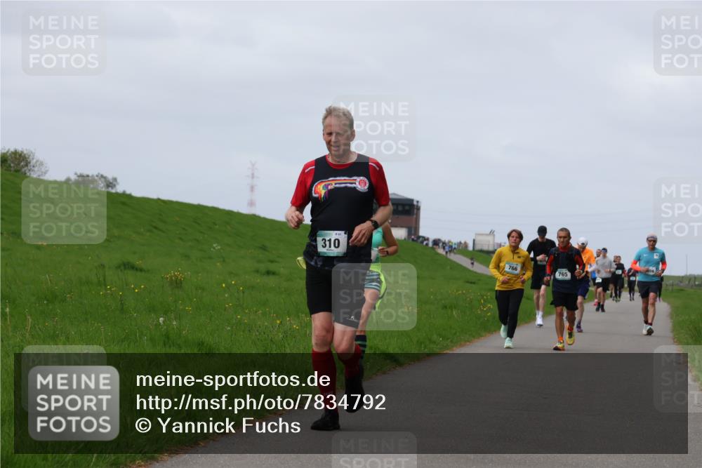 04.05.2025 - 8. Wedeler Halbmarathon Yannick Fuchs http://msf.ph/oto/7834792 04.05.2025 11:43:47 Laufen 61, 310, 766, 765 meine-sportfotos.de