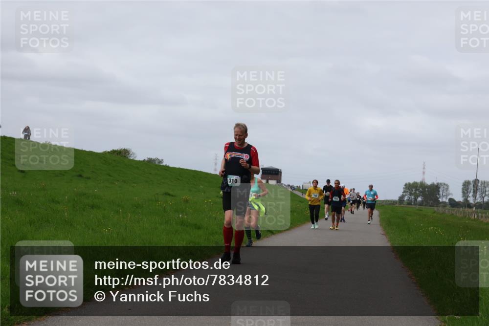 04.05.2025 - 8. Wedeler Halbmarathon Yannick Fuchs http://msf.ph/oto/7834812 04.05.2025 11:43:48 Laufen 310 meine-sportfotos.de