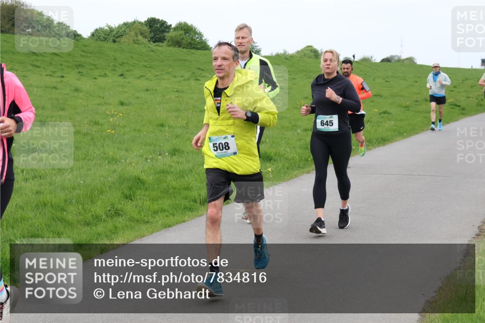 04.05.2025 - 8. Wedeler Halbmarathon Lena Gebhardt http://msf.ph/oto/7834816 04.05.2025 11:25:25 Laufen 508, 645 meine-sportfotos.de