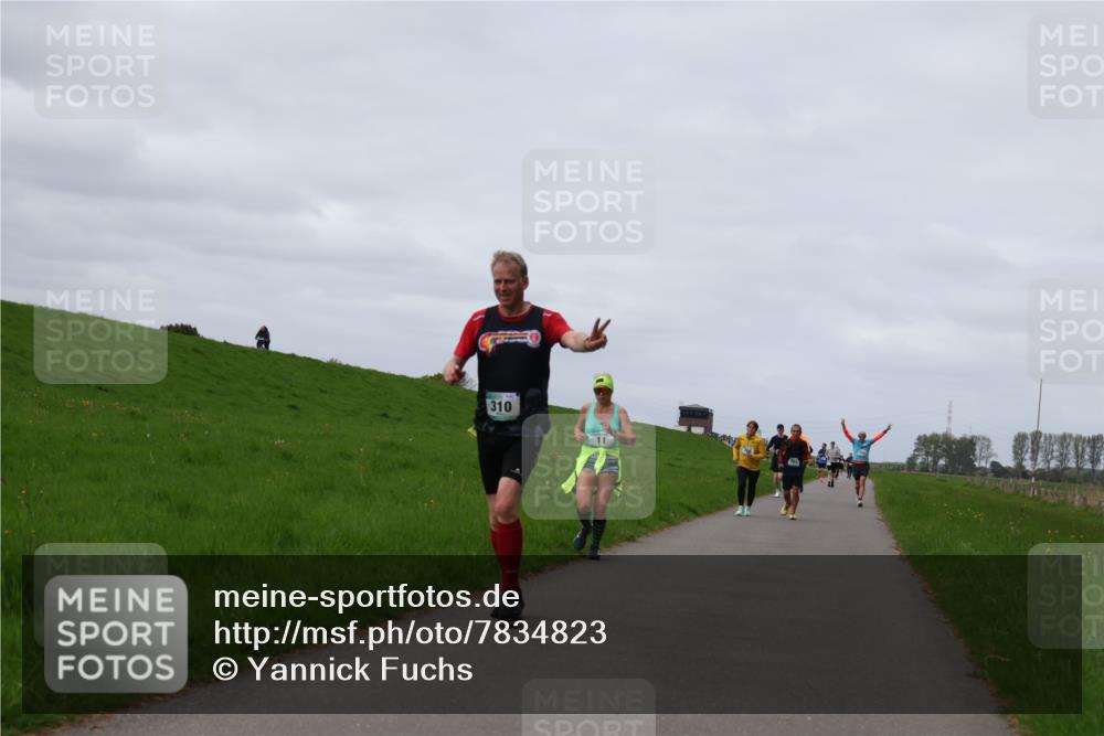04.05.2025 - 8. Wedeler Halbmarathon Yannick Fuchs http://msf.ph/oto/7834823 04.05.2025 11:43:50 Laufen 310, 11 meine-sportfotos.de