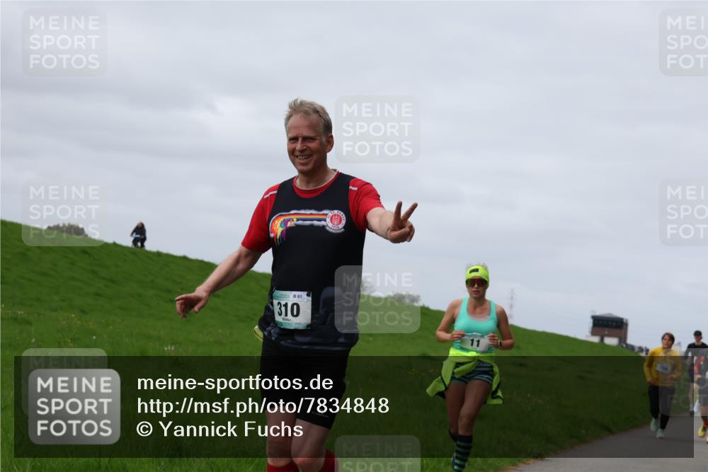 04.05.2025 - 8. Wedeler Halbmarathon Yannick Fuchs http://msf.ph/oto/7834848 04.05.2025 11:43:50 Laufen 61, 310 meine-sportfotos.de