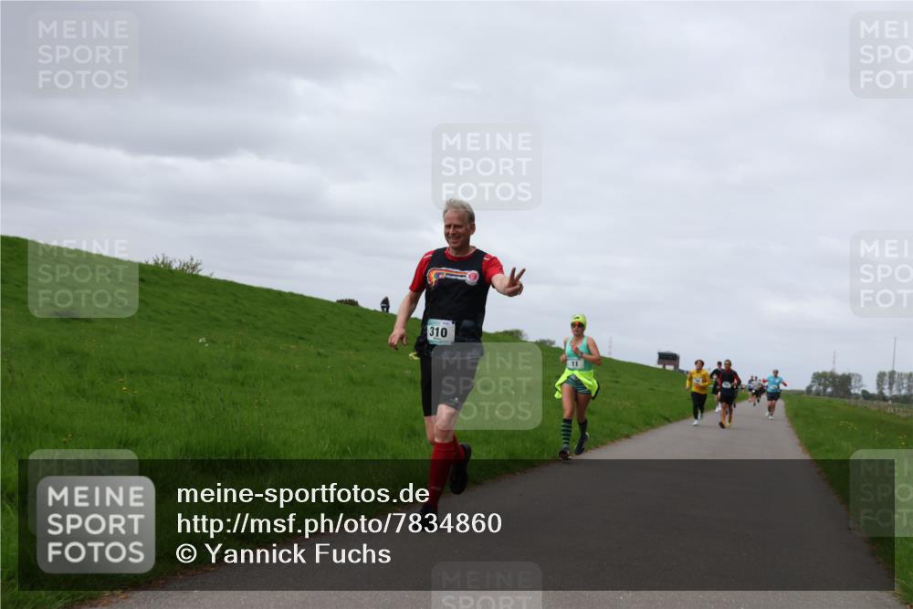 04.05.2025 - 8. Wedeler Halbmarathon Yannick Fuchs http://msf.ph/oto/7834860 04.05.2025 11:43:50 Laufen 310, 11 meine-sportfotos.de