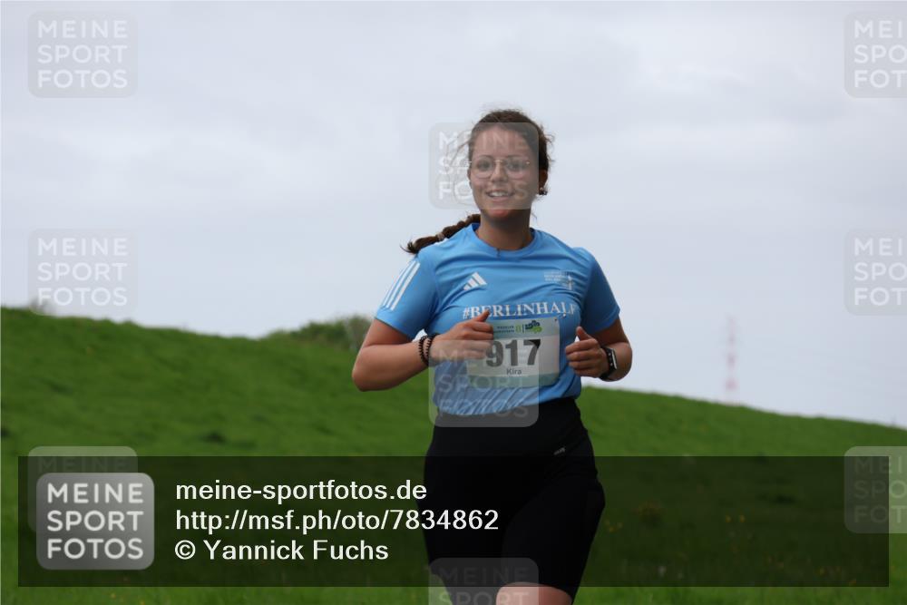 04.05.2025 - 8. Wedeler Halbmarathon Yannick Fuchs http://msf.ph/oto/7834862 04.05.2025 11:22:52 Laufen 917 meine-sportfotos.de