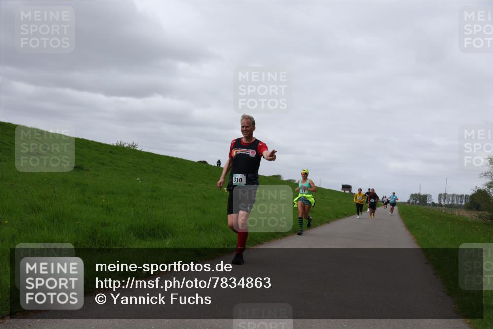 04.05.2025 - 8. Wedeler Halbmarathon Yannick Fuchs http://msf.ph/oto/7834863 04.05.2025 11:43:51 Laufen 310 meine-sportfotos.de