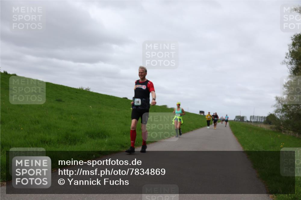 04.05.2025 - 8. Wedeler Halbmarathon Yannick Fuchs http://msf.ph/oto/7834869 04.05.2025 11:43:51 Laufen 10 meine-sportfotos.de