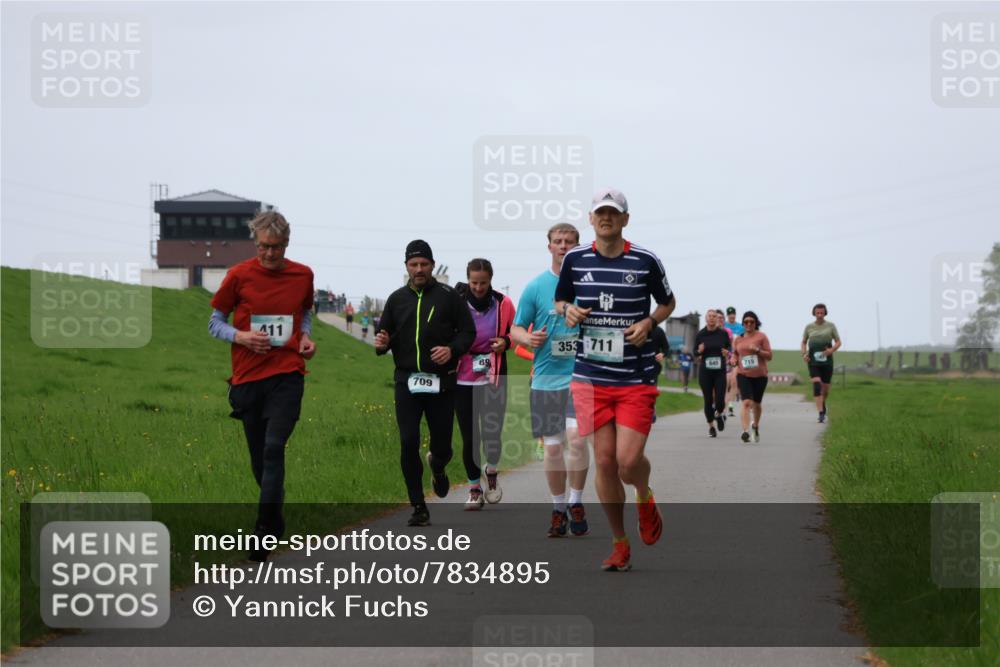 04.05.2025 - 8. Wedeler Halbmarathon Yannick Fuchs http://msf.ph/oto/7834895 04.05.2025 11:22:54 Laufen 411, 709, 69, 353, 711, 645 meine-sportfotos.de