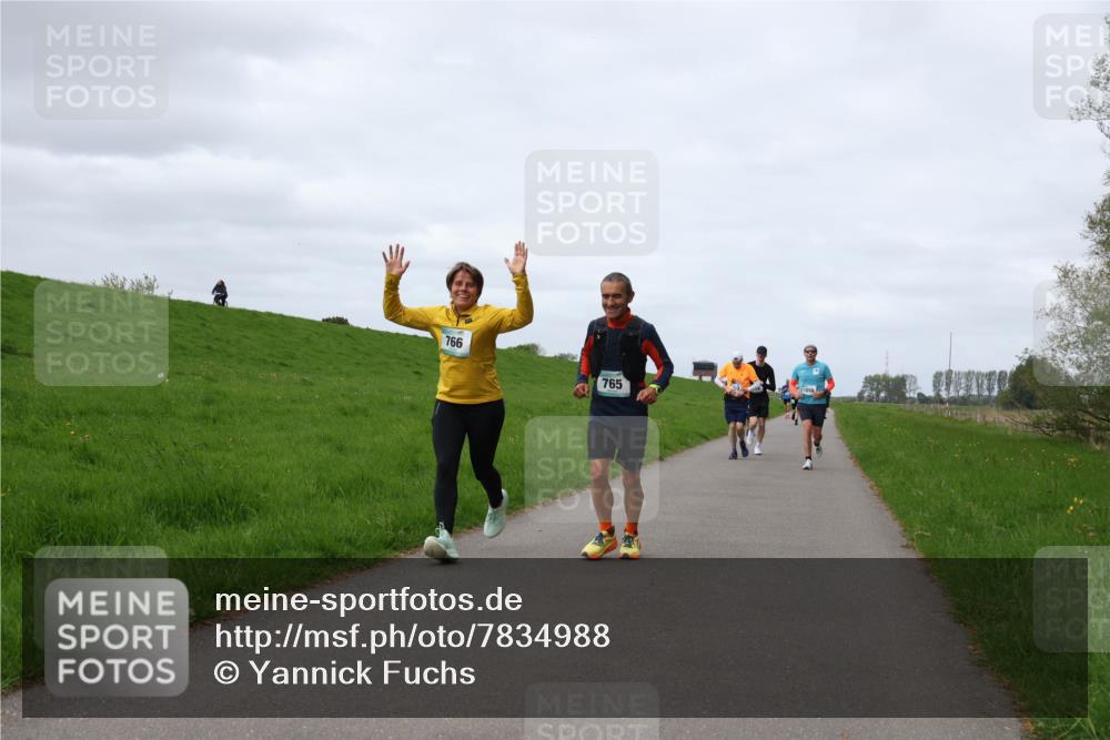 04.05.2025 - 8. Wedeler Halbmarathon Yannick Fuchs http://msf.ph/oto/7834988 04.05.2025 11:43:57 Laufen 766, 765 meine-sportfotos.de