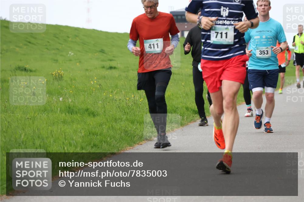 04.05.2025 - 8. Wedeler Halbmarathon Yannick Fuchs http://msf.ph/oto/7835003 04.05.2025 11:22:57 Laufen 411, 711, 21, 353 meine-sportfotos.de
