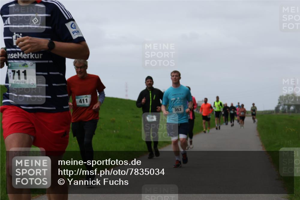 04.05.2025 - 8. Wedeler Halbmarathon Yannick Fuchs http://msf.ph/oto/7835034 04.05.2025 11:23:01 Laufen 711, 411, 709, 353 meine-sportfotos.de