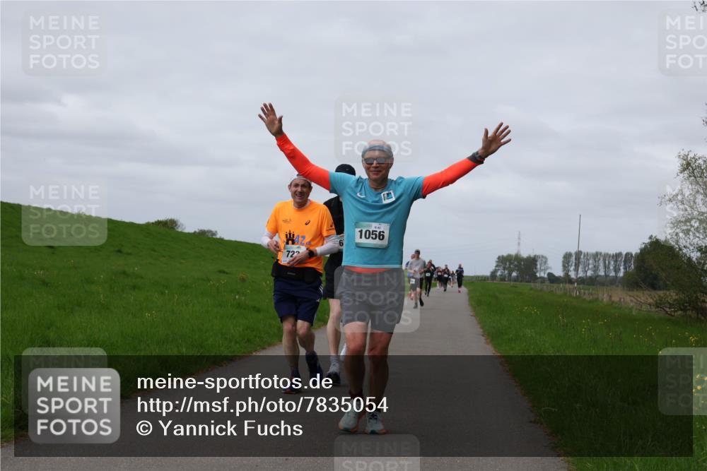 04.05.2025 - 8. Wedeler Halbmarathon Yannick Fuchs http://msf.ph/oto/7835054 04.05.2025 11:44:01 Laufen 42, 722, 6, 42, 1056 meine-sportfotos.de