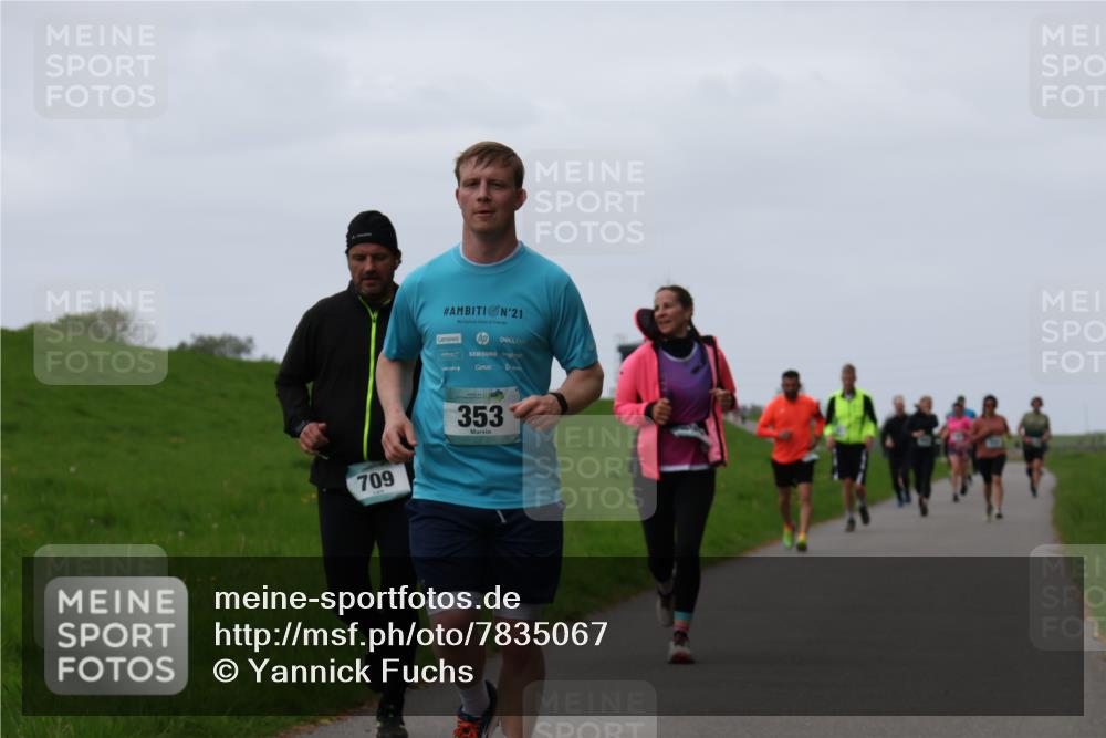 04.05.2025 - 8. Wedeler Halbmarathon Yannick Fuchs http://msf.ph/oto/7835067 04.05.2025 11:23:02 Laufen 21, 71, 709, 353 meine-sportfotos.de