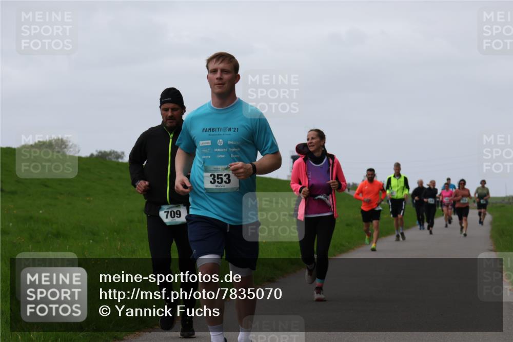 04.05.2025 - 8. Wedeler Halbmarathon Yannick Fuchs http://msf.ph/oto/7835070 04.05.2025 11:23:02 Laufen 709, 21, 353 meine-sportfotos.de