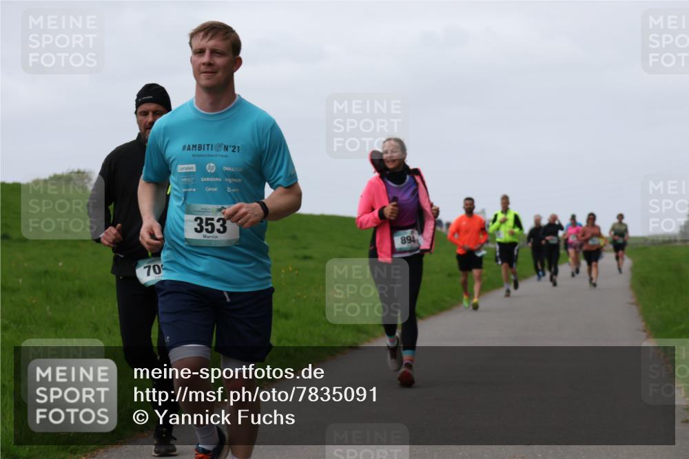 04.05.2025 - 8. Wedeler Halbmarathon Yannick Fuchs http://msf.ph/oto/7835091 04.05.2025 11:23:03 Laufen 70, 21, 353, 894 meine-sportfotos.de
