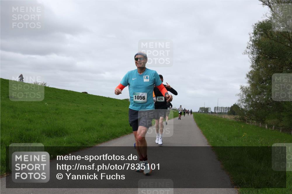 04.05.2025 - 8. Wedeler Halbmarathon Yannick Fuchs http://msf.ph/oto/7835101 04.05.2025 11:44:02 Laufen 1056, 676 meine-sportfotos.de