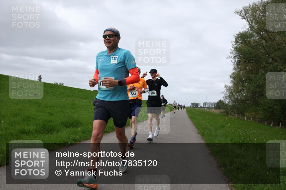 04.05.2025 - 8. Wedeler Halbmarathon Yannick Fuchs http://msf.ph/oto/7835120 04.05.2025 11:44:02 Laufen 723, 676 meine-sportfotos.de