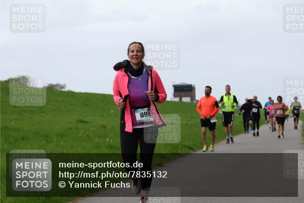 04.05.2025 - 8. Wedeler Halbmarathon Yannick Fuchs http://msf.ph/oto/7835132 04.05.2025 11:23:05 Laufen 894, 110 meine-sportfotos.de