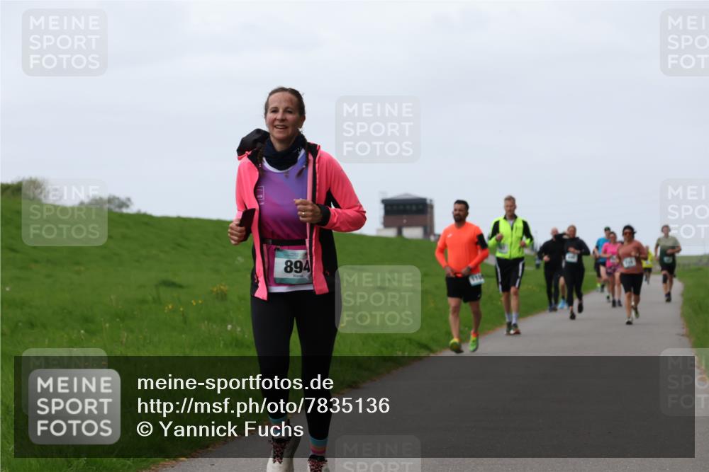 04.05.2025 - 8. Wedeler Halbmarathon Yannick Fuchs http://msf.ph/oto/7835136 04.05.2025 11:23:05 Laufen 894 meine-sportfotos.de