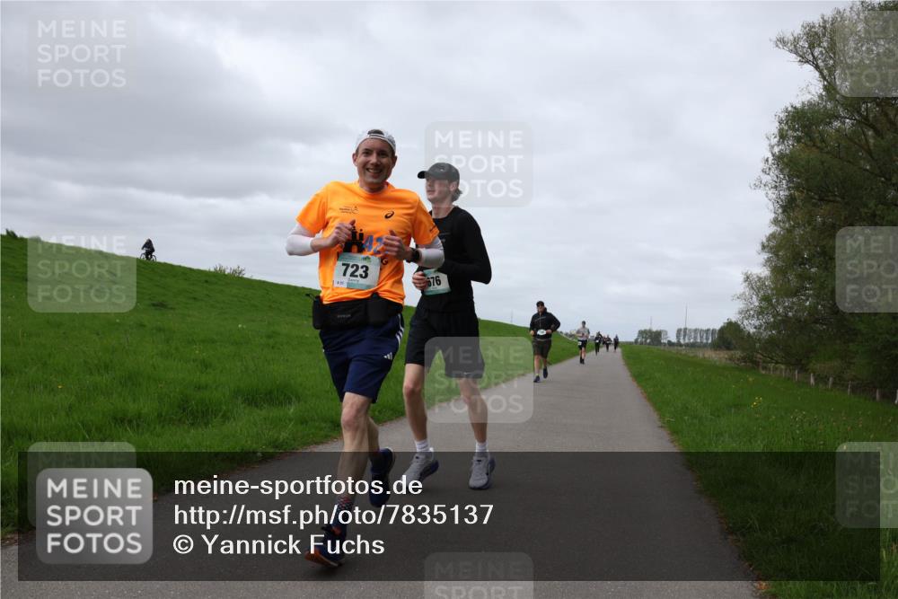 04.05.2025 - 8. Wedeler Halbmarathon Yannick Fuchs http://msf.ph/oto/7835137 04.05.2025 11:44:03 Laufen 723, 51, 676 meine-sportfotos.de