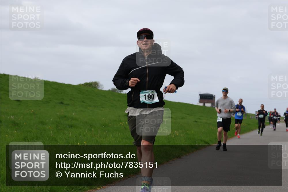 04.05.2025 - 8. Wedeler Halbmarathon Yannick Fuchs http://msf.ph/oto/7835151 04.05.2025 11:44:06 Laufen 190, 471 meine-sportfotos.de