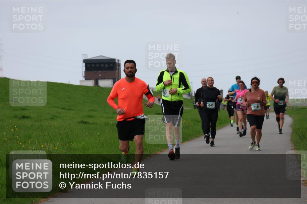 04.05.2025 - 8. Wedeler Halbmarathon Yannick Fuchs http://msf.ph/oto/7835157 04.05.2025 11:23:06 Laufen 97, 645, 715 meine-sportfotos.de