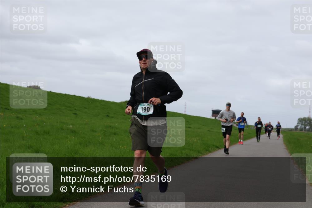 04.05.2025 - 8. Wedeler Halbmarathon Yannick Fuchs http://msf.ph/oto/7835169 04.05.2025 11:44:06 Laufen 190 meine-sportfotos.de