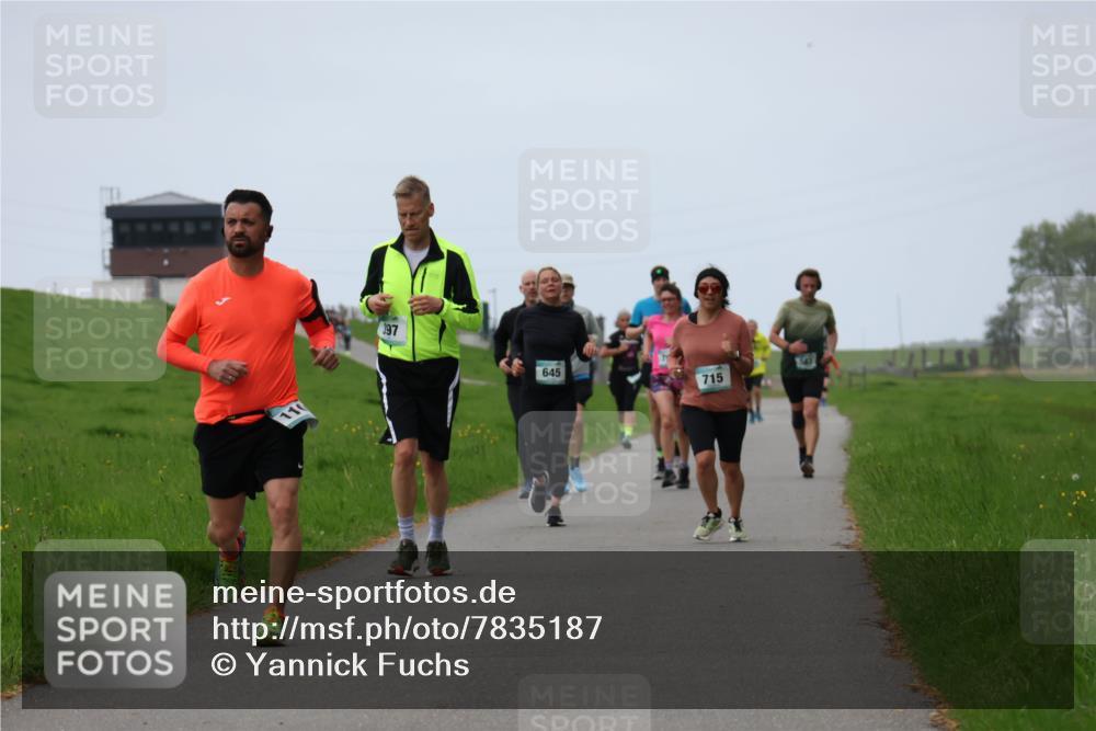 04.05.2025 - 8. Wedeler Halbmarathon Yannick Fuchs http://msf.ph/oto/7835187 04.05.2025 11:23:06 Laufen 110, 397, 645, 715 meine-sportfotos.de