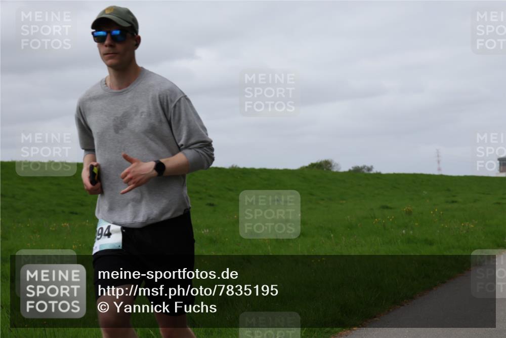 04.05.2025 - 8. Wedeler Halbmarathon Yannick Fuchs http://msf.ph/oto/7835195 04.05.2025 11:44:12 Laufen 94 meine-sportfotos.de