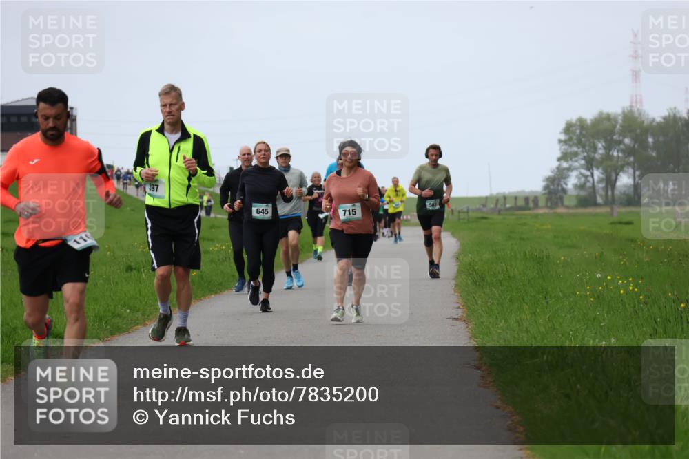 04.05.2025 - 8. Wedeler Halbmarathon Yannick Fuchs http://msf.ph/oto/7835200 04.05.2025 11:23:07 Laufen 110, 397, 645, 563, 715 meine-sportfotos.de