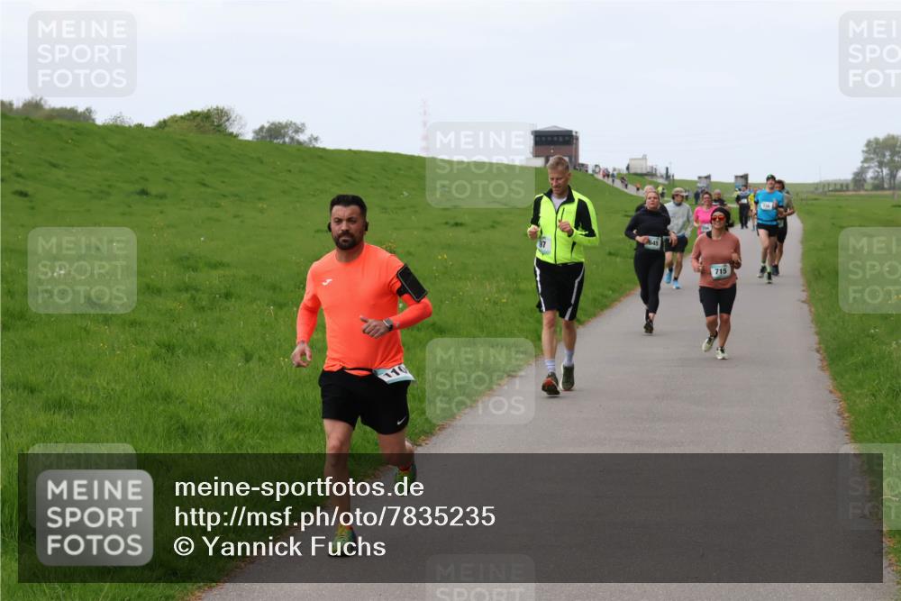 04.05.2025 - 8. Wedeler Halbmarathon Yannick Fuchs http://msf.ph/oto/7835235 04.05.2025 11:23:11 Laufen 110, 645, 715 meine-sportfotos.de
