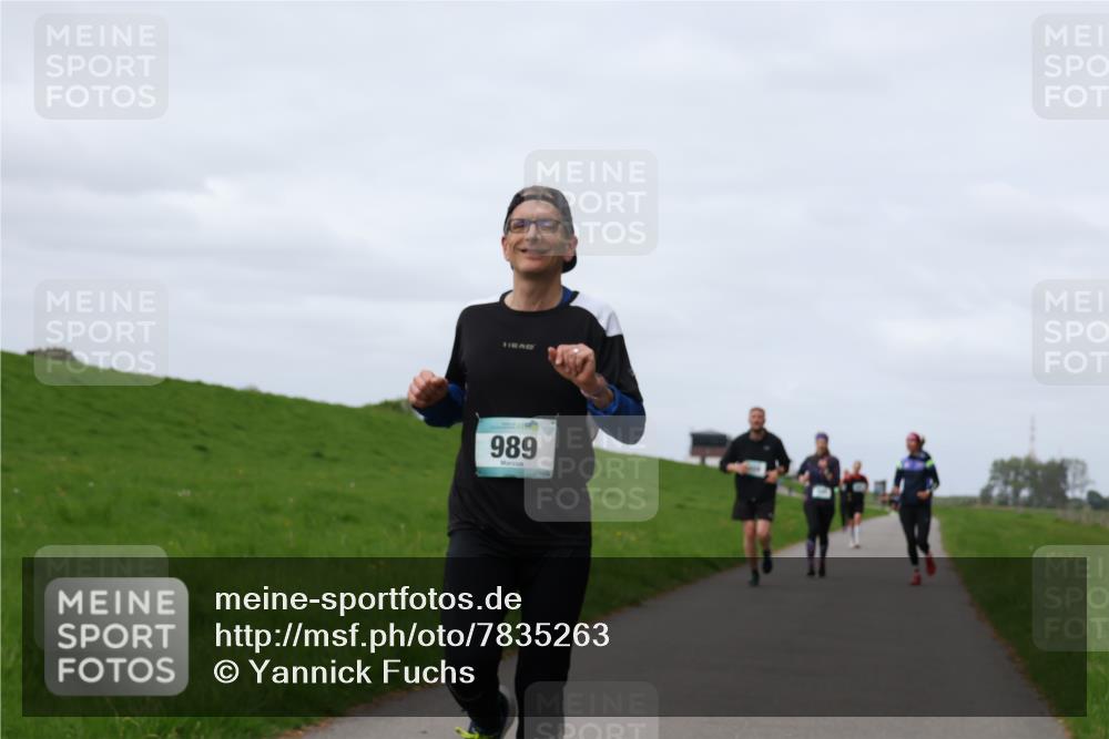 04.05.2025 - 8. Wedeler Halbmarathon Yannick Fuchs http://msf.ph/oto/7835263 04.05.2025 11:44:18 Laufen 989 meine-sportfotos.de