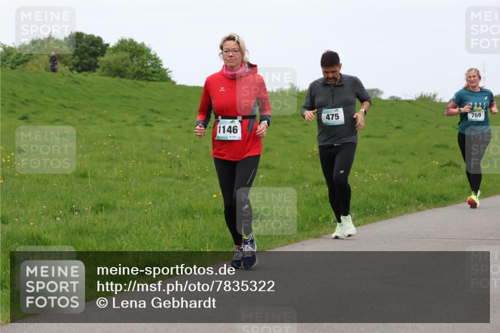 04.05.2025 - 8. Wedeler Halbmarathon Lena Gebhardt http://msf.ph/oto/7835322 04.05.2025 11:27:11 Laufen 1146, 130, 475, 769 meine-sportfotos.de