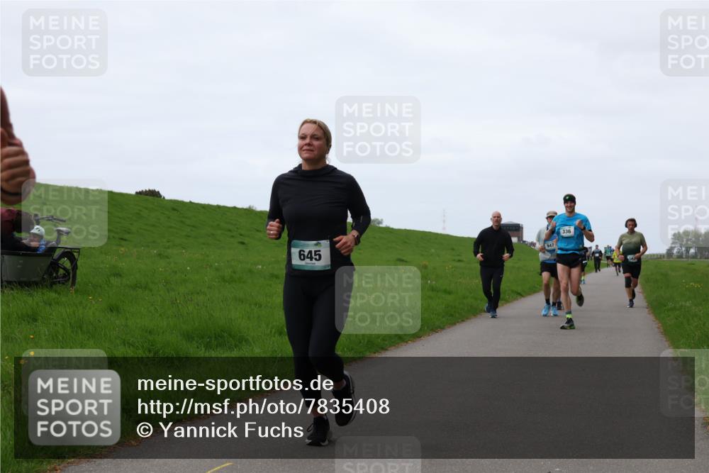04.05.2025 - 8. Wedeler Halbmarathon Yannick Fuchs http://msf.ph/oto/7835408 04.05.2025 11:23:18 Laufen 645, 336 meine-sportfotos.de